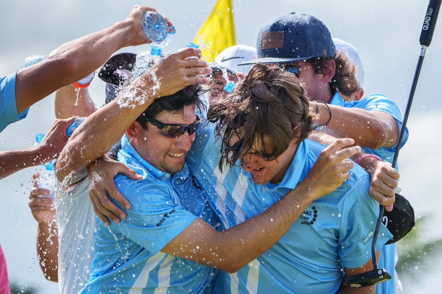 2023 champion Mateo Fernandez de Oliveira celebrates with his Argentine teammates